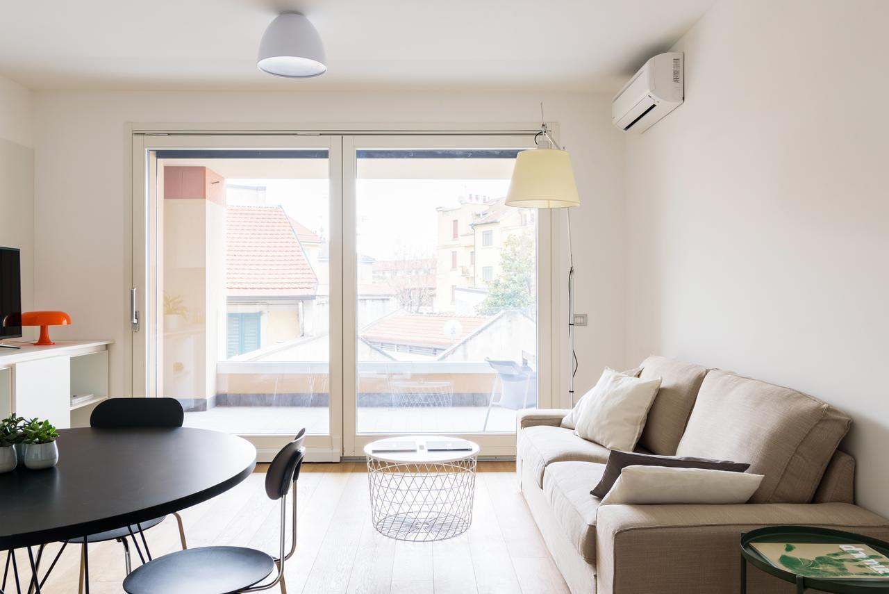 Altido Lovely 1-Bed Flat With Balcony & Free Parking Милано Екстериор снимка